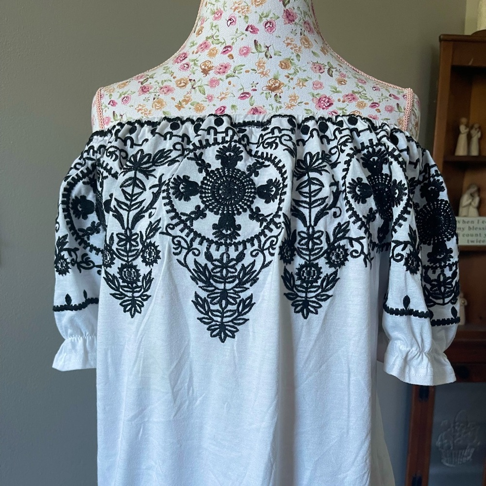 B+W Embroidered Top